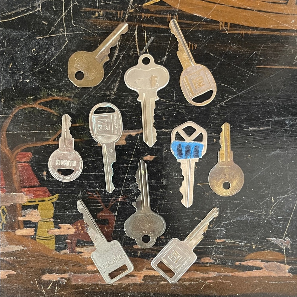 Vintage Key Collection - Picture 2 of 4